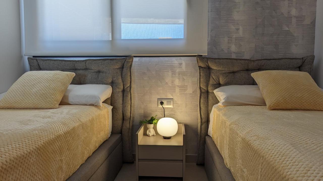 Sunset Cliffs Stylish Apartamento